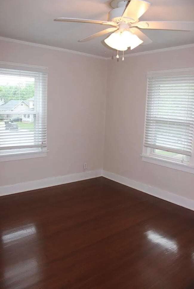 Foto del edificio - 5039 N College Ave