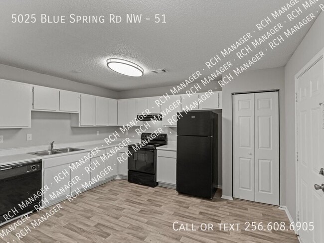 Building Photo - 5025 Blue Spring Rd NW