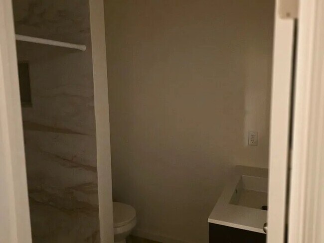Foto del edificio - 1511 E Lafayette Ave