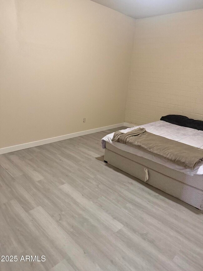 Foto del edificio - 112 W Martin Luther King Jr St