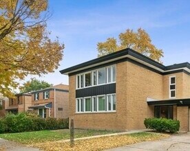 Building Photo - 9033 Ewing Ave