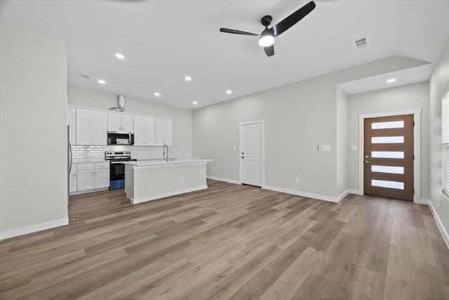 Building Photo - 122 Wood St