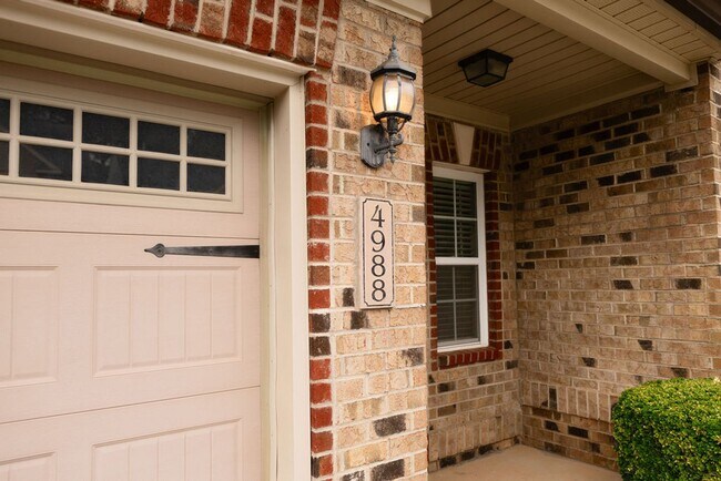Foto del edificio - 4988 Wyngate Village Dr