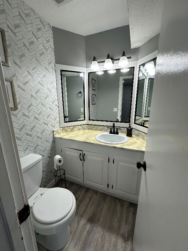 Building Photo - 2133 Quail Creek Dr