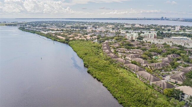 Foto del edificio - 895 Normandy Trace Rd