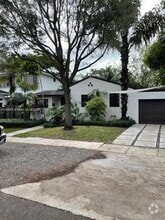 Building Photo - 2510 Inagua Ave