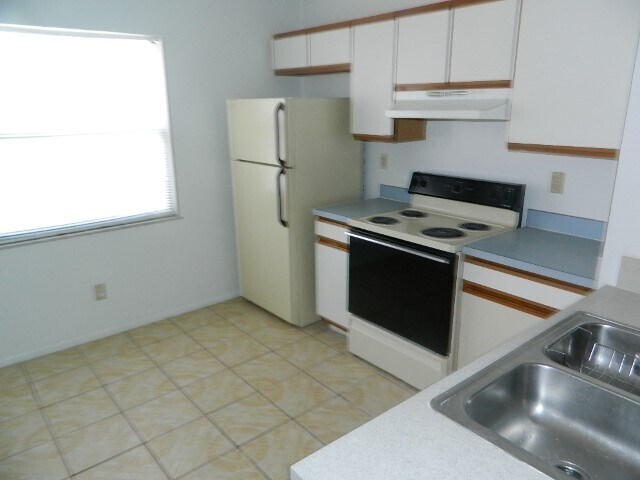 Foto del edificio - Single Family Home in Poinciana