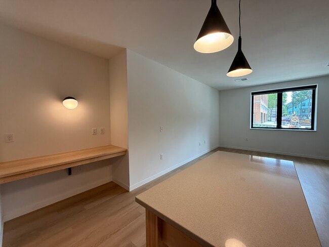 Irwin North - 1 Bed / 1 Bathroom - Irwin