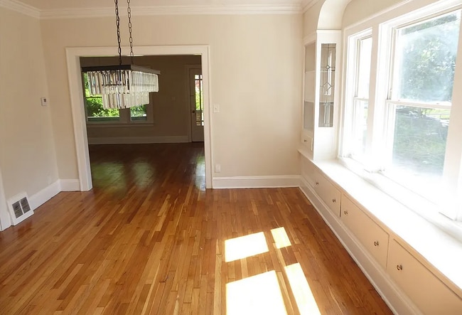 Building Photo - 1808 Buhrer Ave