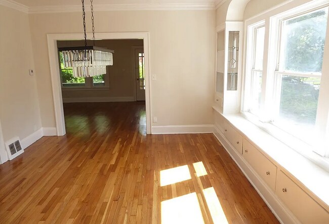 Foto del edificio - 1808 Buhrer Ave