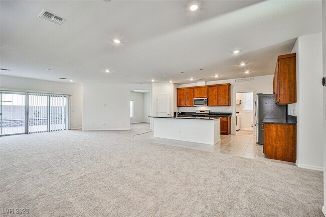 Building Photo - 7412 Legacy Pt St