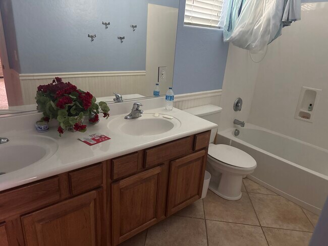 Foto del edificio - 2nd floor