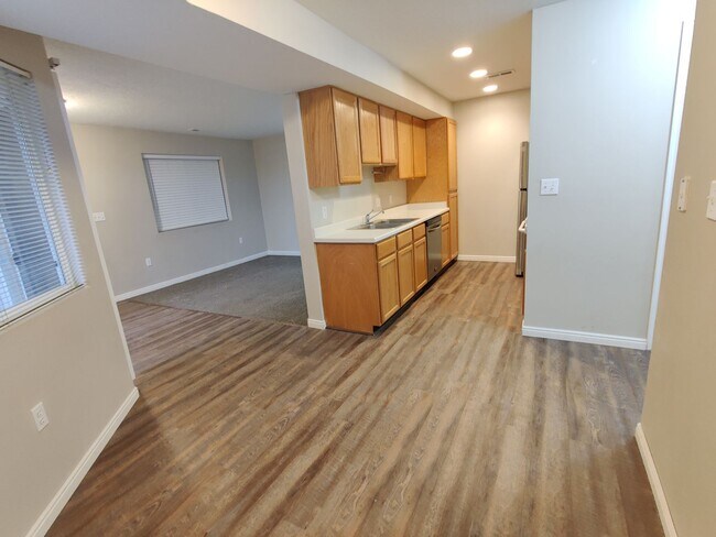 Building Photo - 137 W 600 N