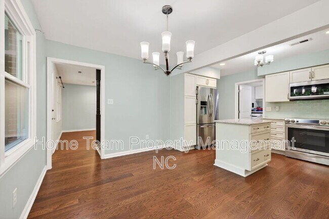Building Photo - 1526 Dirkson Ct