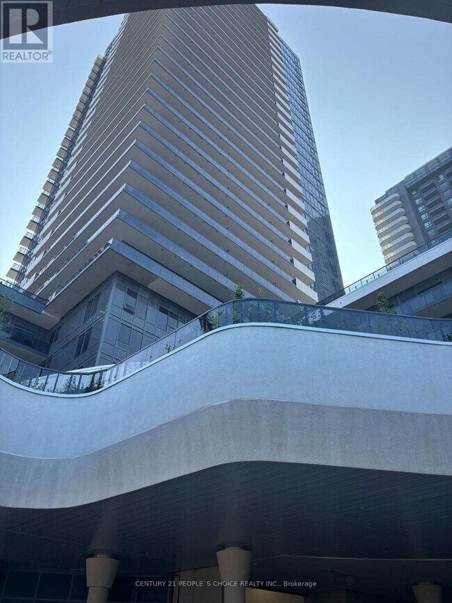 Building Photo - 5105-5105 Hurontario St