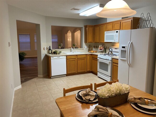 Foto del edificio - 4622 Bridgestone Path Dr