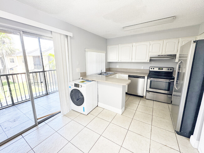 Photo - 4411 Treehouse Ln