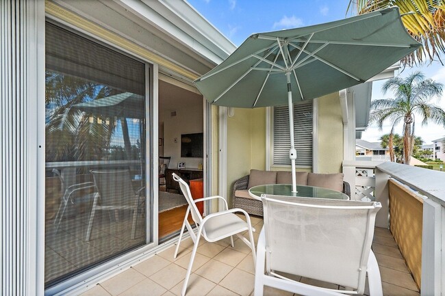 Building Photo - 353 S US Hwy 1