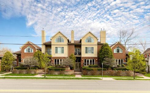 Foto principal - 930 W Huron St