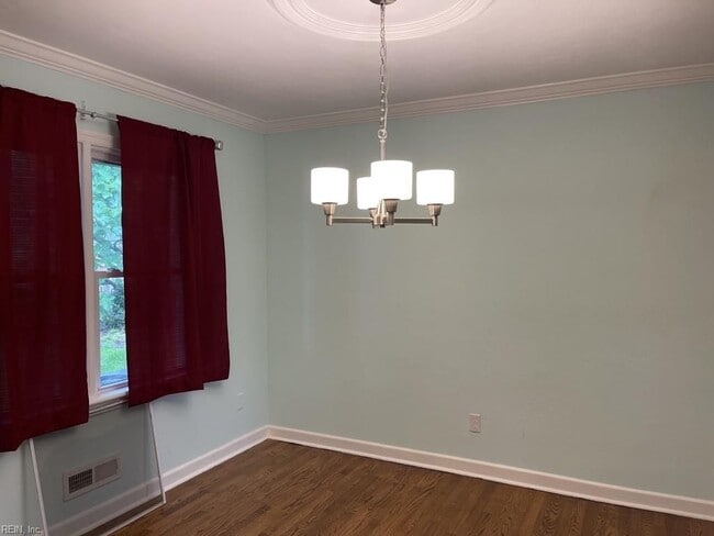 Foto del edificio - 2754 Greendale Ave
