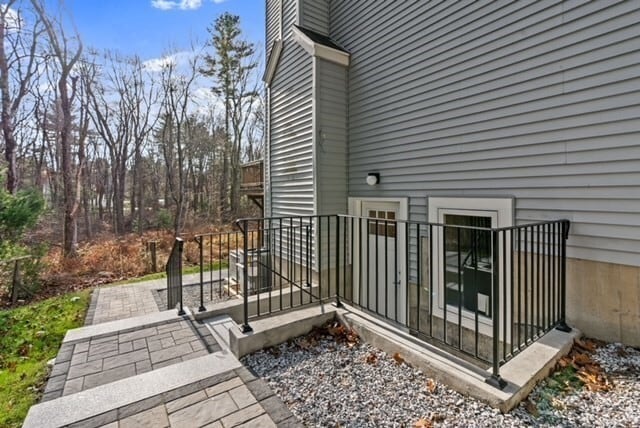 Foto del edificio - 80 Emer Rd