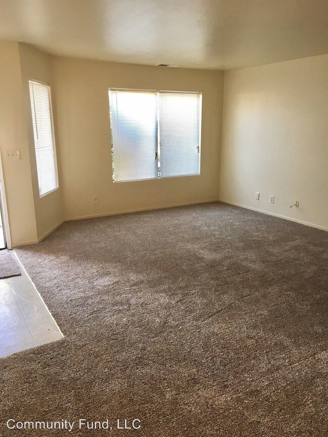 Building Photo - 3 br, 2 bath Apartment - 600 S 2nd St.