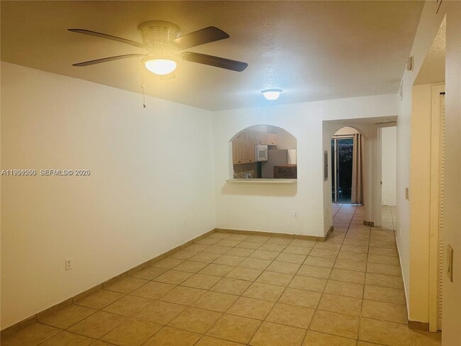 Foto del edificio - 2721 SE 12th Pl