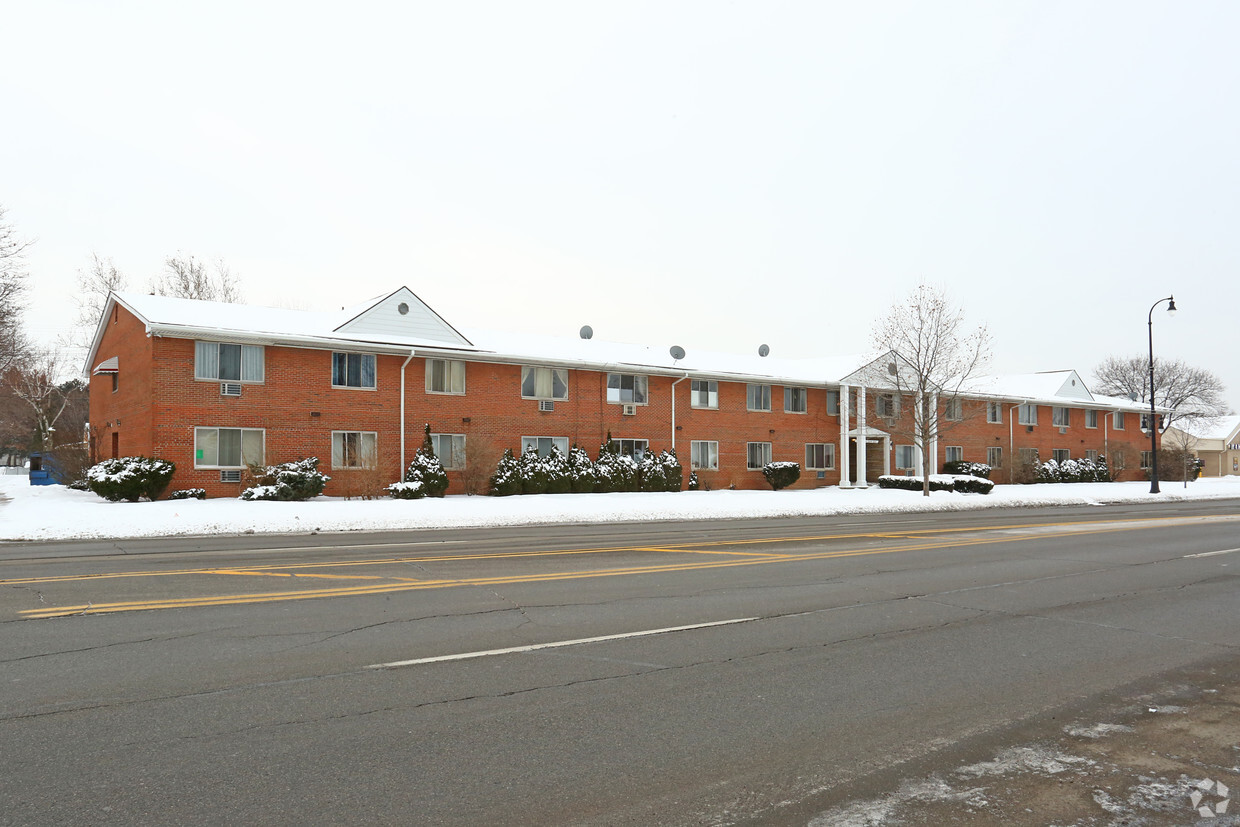 Primary Photo - West Warren Apartments