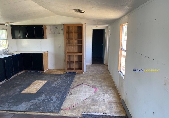 Building Photo - 16055 TX-16