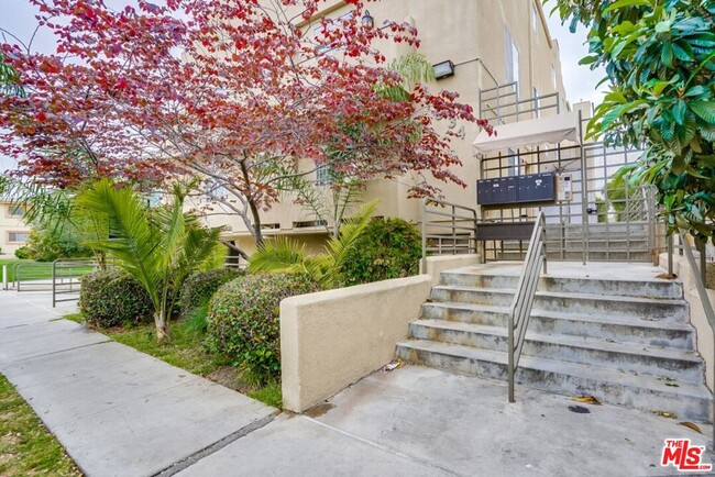 Foto del edificio - 1034 S Shenandoah St