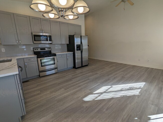 Foto del edificio - 230 S Hazel Ct
