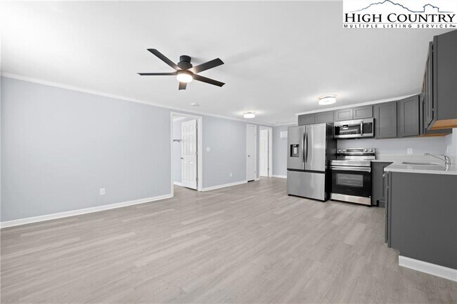 Foto del edificio - 1175 Bamboo Rd