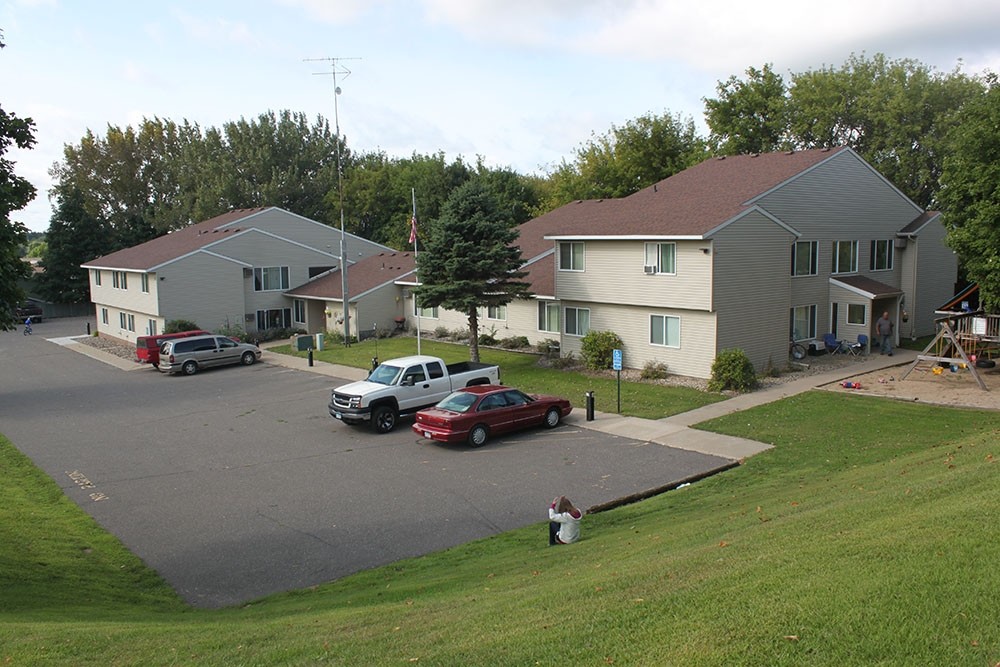 Primary Photo - Fairview Apartments