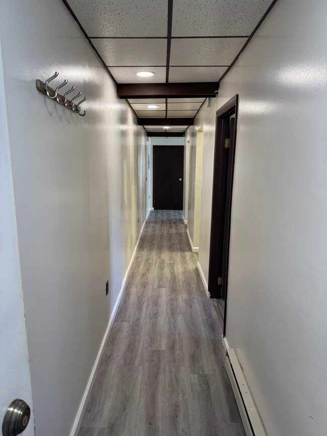 Building Photo - 225 E Orvis St