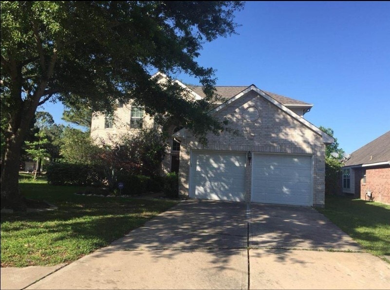 Primary Photo - 2903 Surrey Trail Ln
