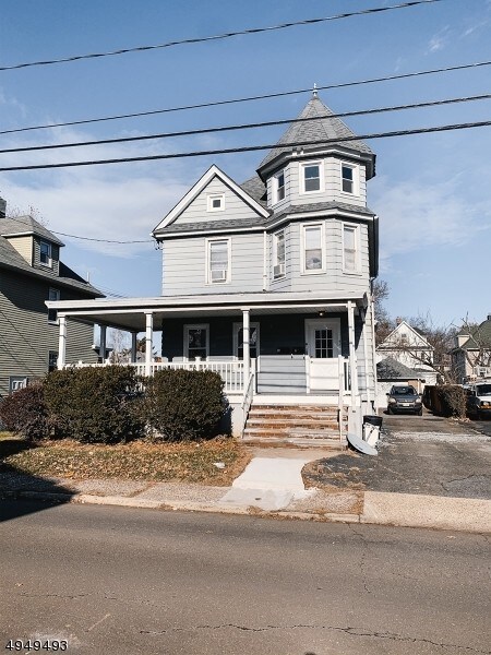 Primary Photo - 48 Gordon St