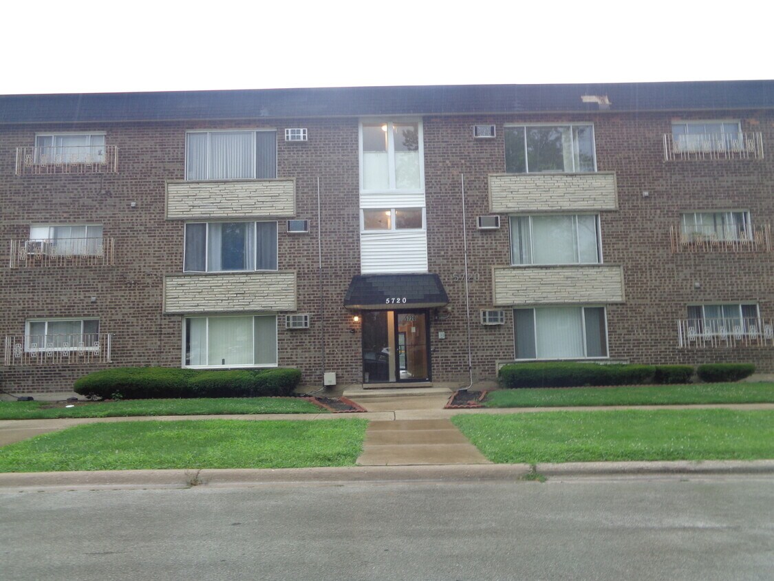 Primary Photo - 5720 108th St