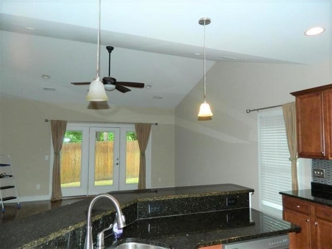 Foto del edificio - 1 Elk Ridge Ln