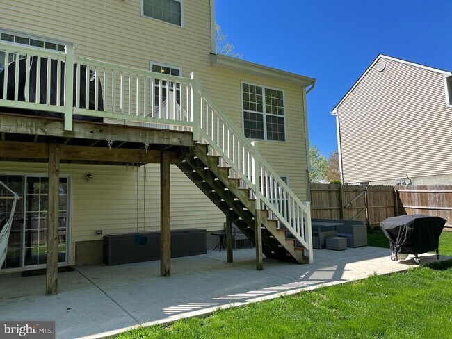 Foto del edificio - 13 Grist Mill Ct