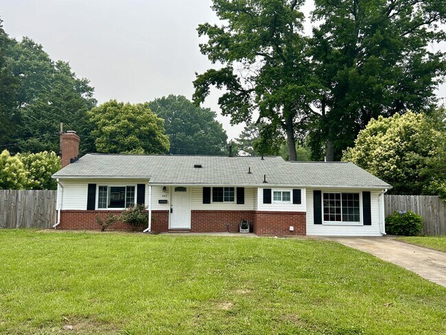 Building Photo - 525 Declaration Rd