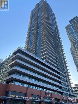 Building Photo - 2220-2220 Lake Shore Blvd W