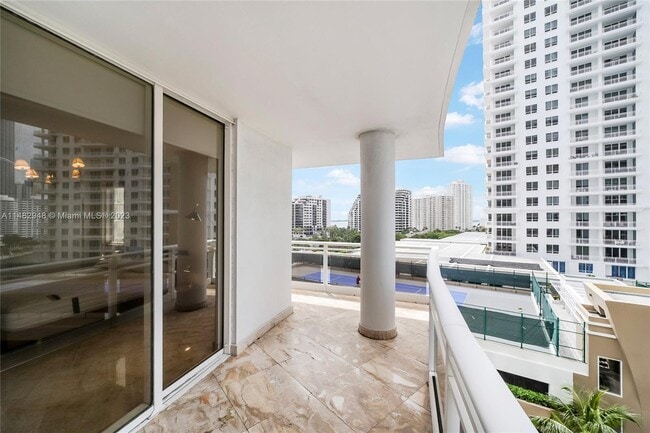 Building Photo - 901 Brickell Key Blvd