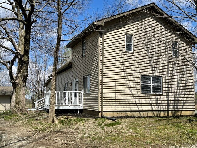 Foto del edificio - 1592 E 236th St