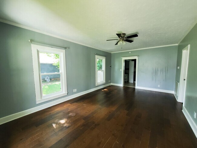 Building Photo - 5404 Phillips ~ Acorn Ridge