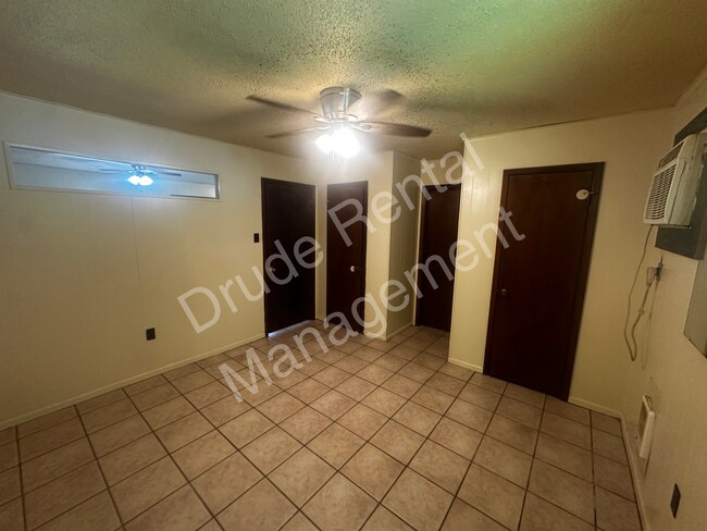 Foto del edificio - 42219 W Yellow Water Rd