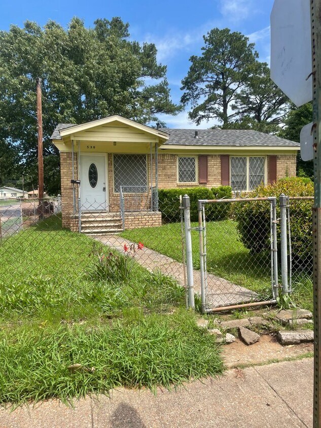 Primary Photo - Corner lot - Shreveport