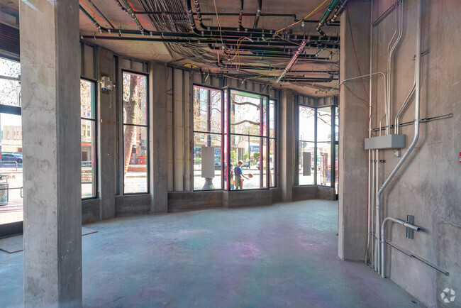 Retail Open Space - 1700 Market St