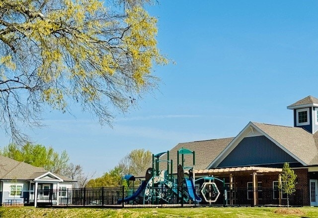 Building Photo - Edgewood Place