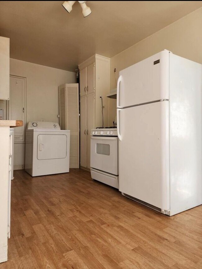 Foto del edificio - One bedroom Apartment