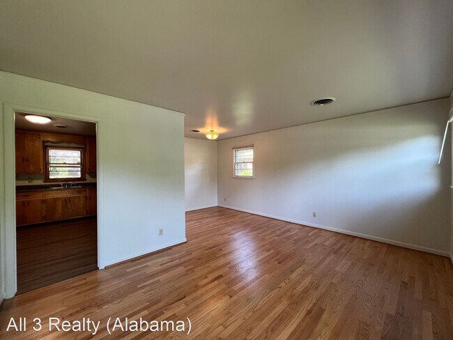Foto del edificio - 3 br, 1.5 bath House - 3228 Asbury Lane